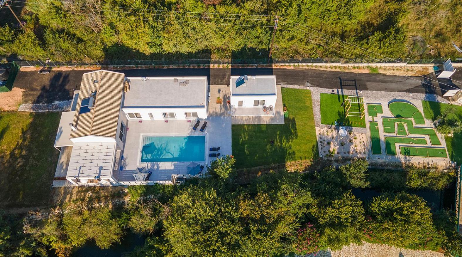 Villa Ami, Roda, Corfu: 10 Guests, Heated Pool, Private Mini Golf, Pool Table & More!! Eksteriør bilde