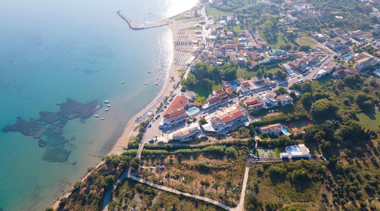 Villa Ami, Roda, Corfu: 10 Guests, Heated Pool, Private Mini Golf, Pool Table & More!! Eksteriør bilde