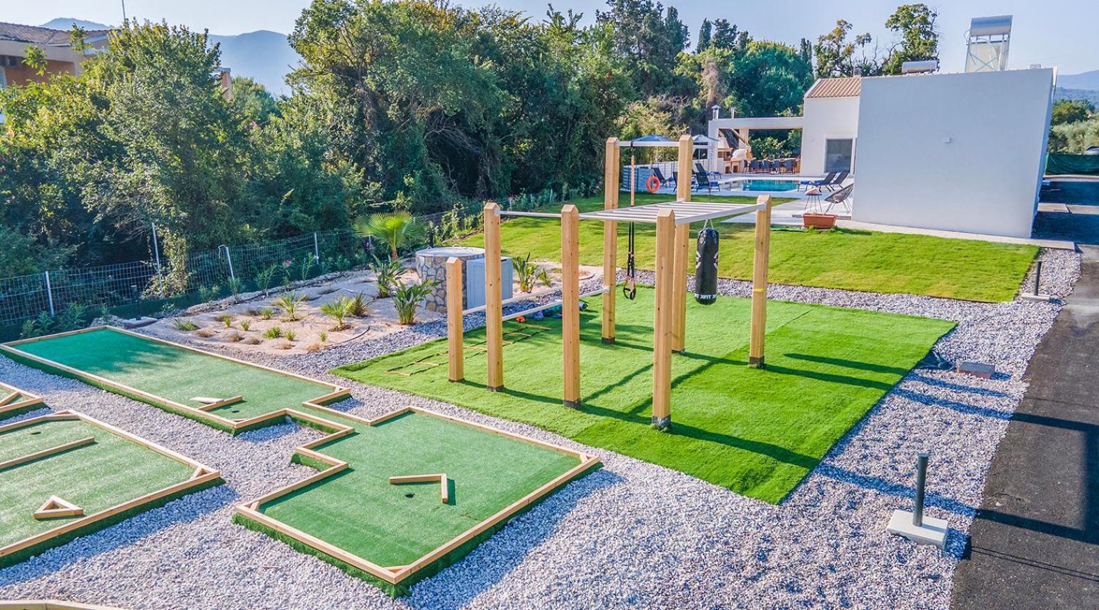 Villa Ami, Roda, Corfu: 10 Guests, Heated Pool, Private Mini Golf, Pool Table & More!! Eksteriør bilde
